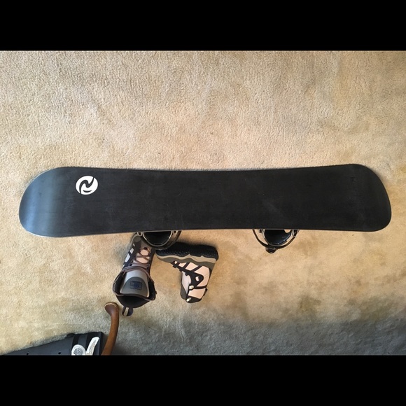 Snowboard 136 - Picture 1 of 7